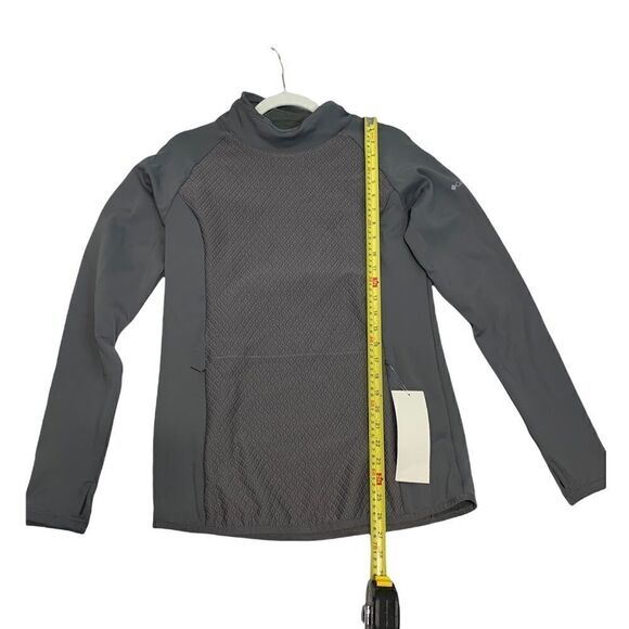 COLUMBIA Athletic Sweater - Picture 9 of 9